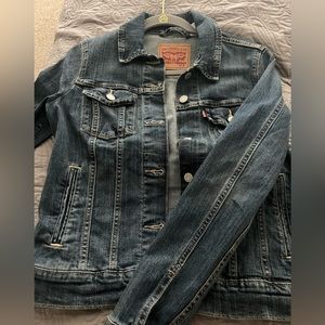 Levi’s Jean Jacket NWOT, Women’s Size Med